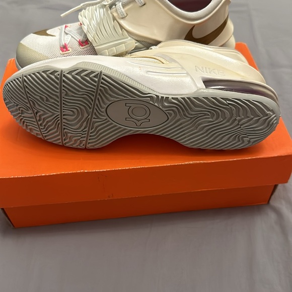 Nike KD 7 Aunt Pearl Size 3.5Y ( Size 5 Women) New with Box - Picture 5 of 5